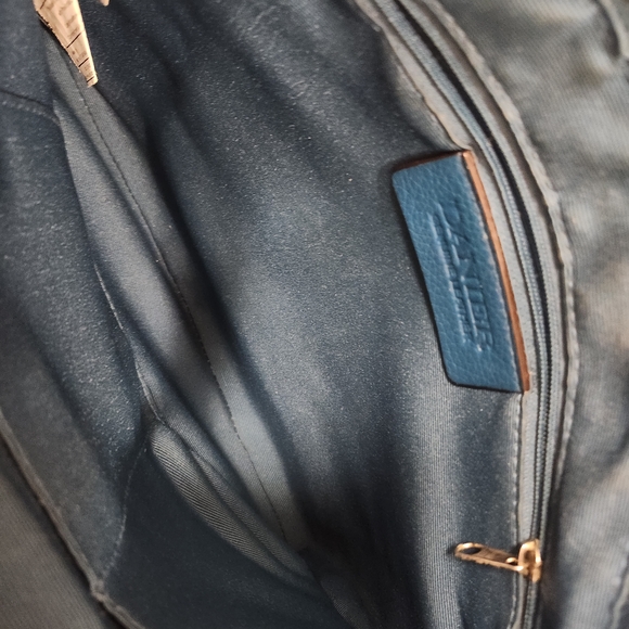 Teal Leather Danier Crossbody Bag with Turn-Lock Detail - Picture 5 of 7